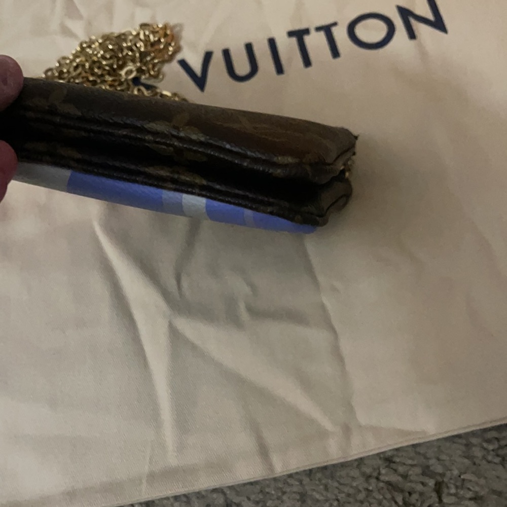❌TRADED Louis Vuitton Limited Edition Cross Body❌ - Picture 10 of 13